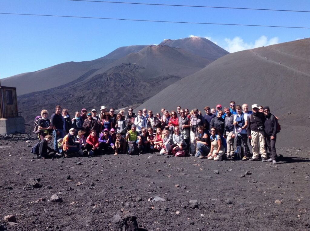 Gruppo durante un’escursione sull’Etna